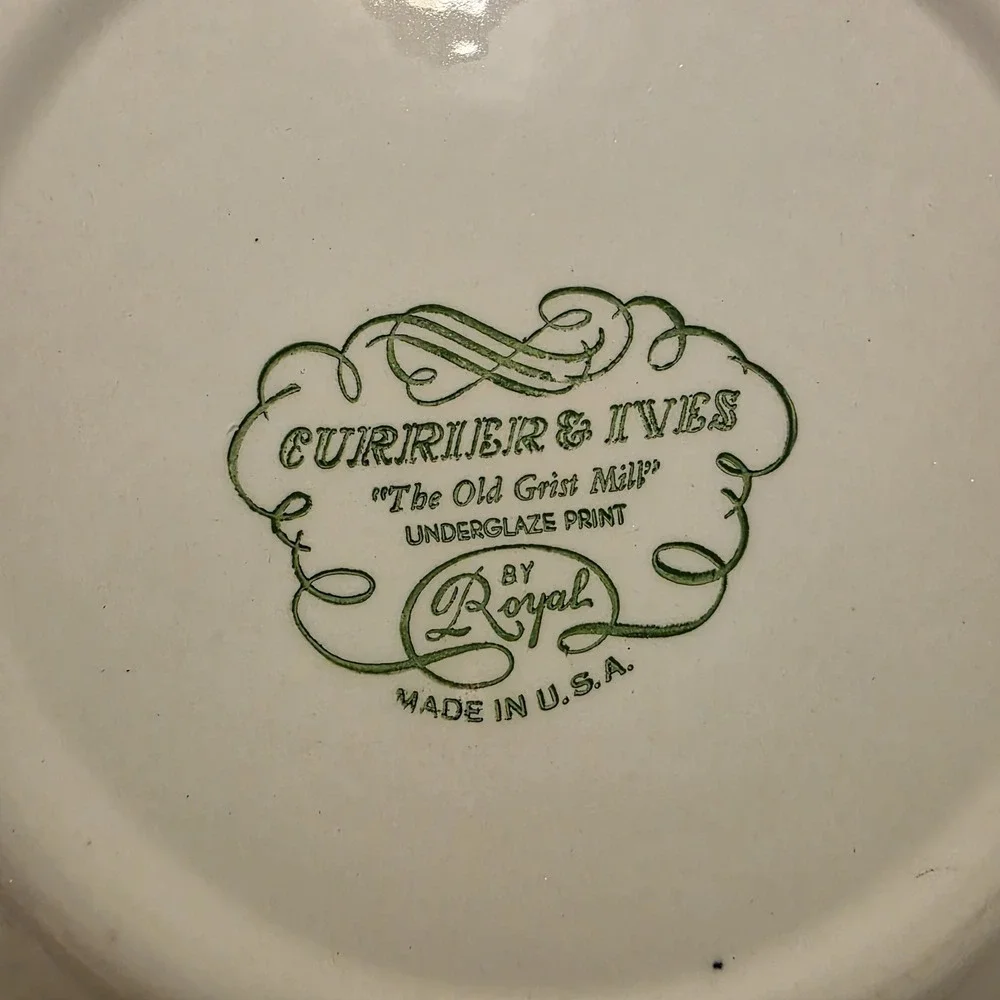 Vintage Currier & Ives,USA, 10 1/8 Dia. Old Mill Blue Scene Dinner‎ Plate